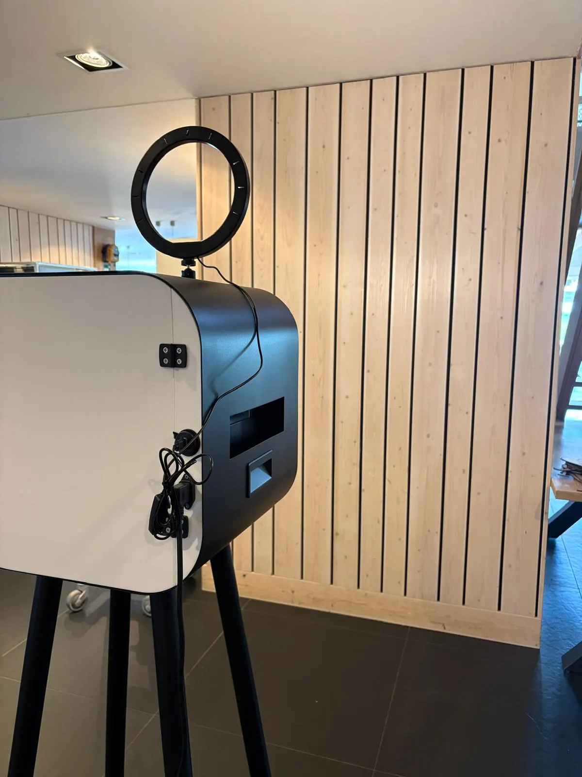 Photobooth van Grunn Fotofunn op een evenementlocatie